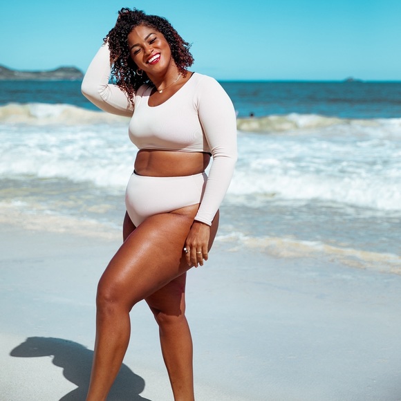 REVERSIBLE SUSTAINABLE LONG SLEEVE BIKINI BLACK & TAN - Picture 8 of 9